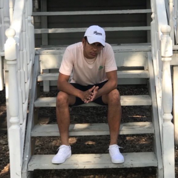 Meet your Posher, Devon - Picture 1 of 1